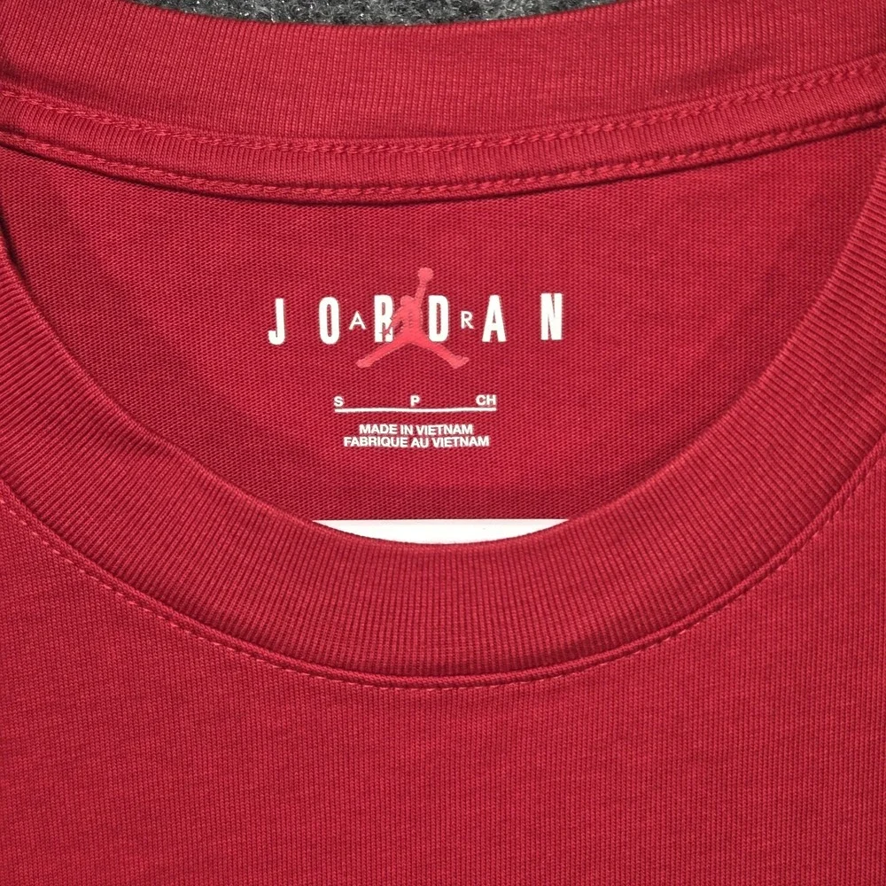 Jordan Red T Shirt Mens Small Embroidered Air Jordan 1 Sneaker Logo Graphic Tee